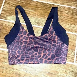 Vie Active Brianna V back Sports Bra Bronze Leopard